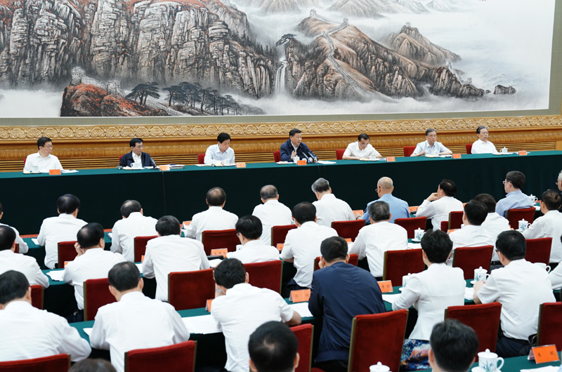 　　7月5日，中共中央總書記、國家主席、中央軍委主席習(xí)近平在北京出席深化黨和國家機(jī)構(gòu)改革總結(jié)會(huì)議并發(fā)表重要講話。新華社記者 王曄 攝